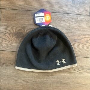 Under Armour Infrared Storm Beanie Black Fleece Water Resistant Women’s NWT